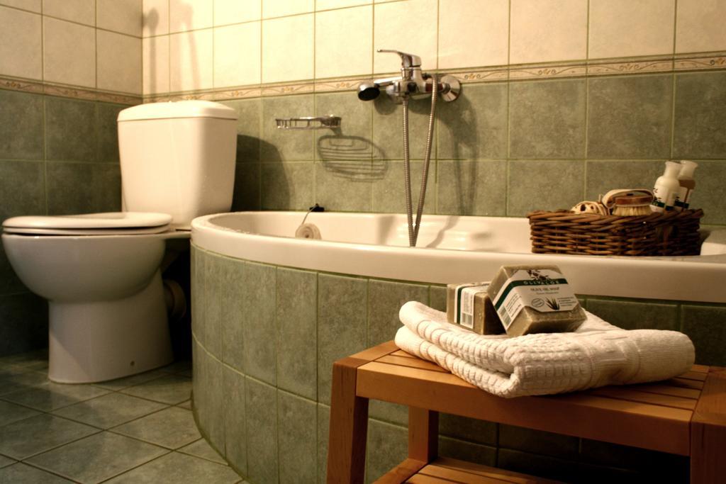 Zouzoulas Filoxenia - Koralia Apartments ミリナ 部屋 写真