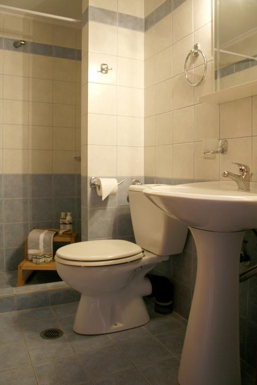 Zouzoulas Filoxenia - Koralia Apartments ミリナ 部屋 写真